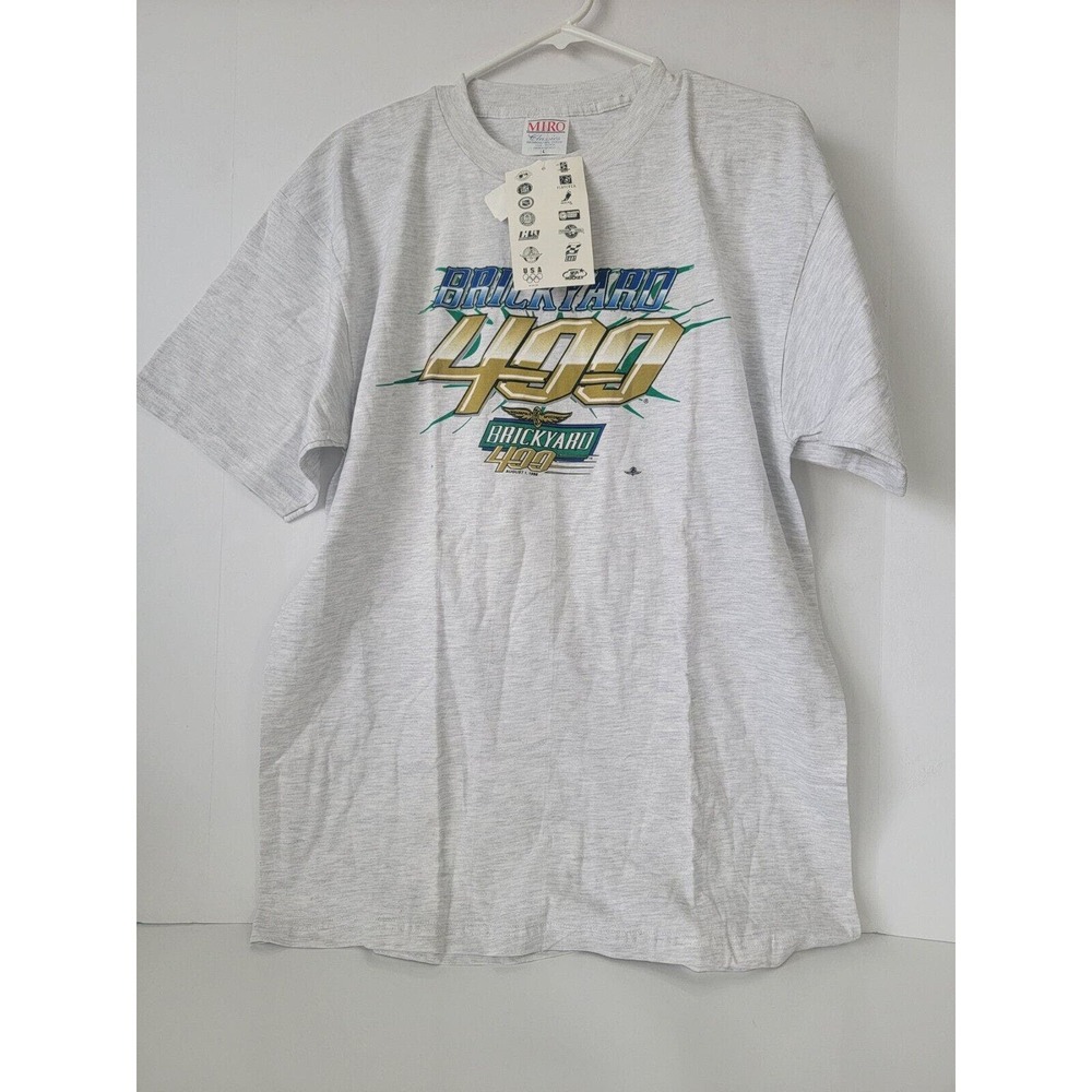 Vintage 2005 Indianapolis Motor Speedway Brickyard T-shirt Size L.